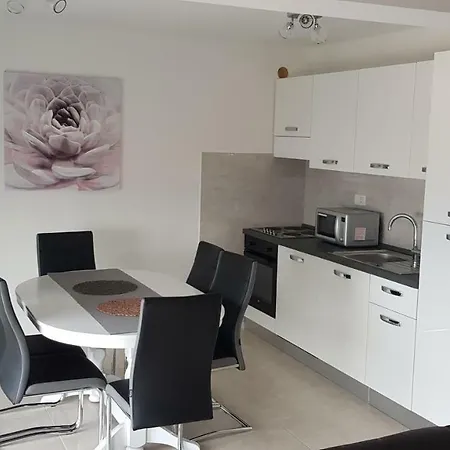 Apartments Bilobrk Trogir Exterior photo