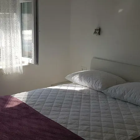 Apartments Bilobrk Trogir Exterior photo