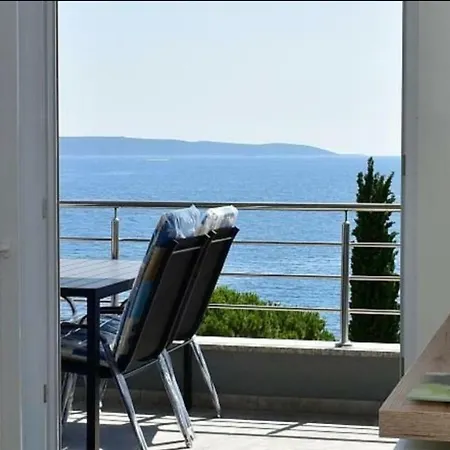 Apartments Bilobrk Trogir Exterior photo
